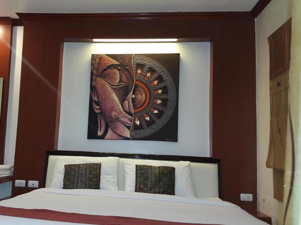 Ilmare Patong Place Esterno foto